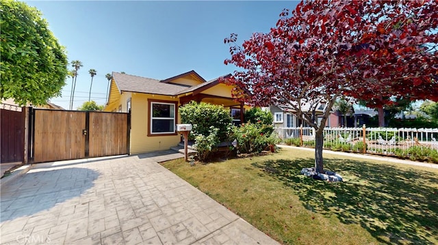 2372 W 29th Pl, Los Angeles, CA 90018 - view of property hidden behind natural elements