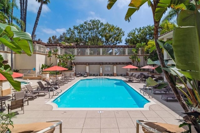 2960 Champion Way Unit 1006, Tustin, CA 92782 - community pool featuring a patio area