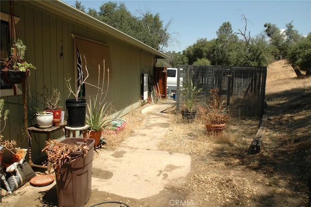 30717 Seminole Dr, Coarsegold, CA 93614 - view of yard with a patio