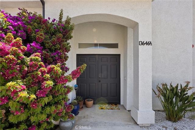 136461/2 Dronfield Ave, Sylmar, CA 91342 - entrance to property with stucco siding