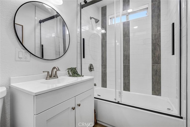 2255 Cota Ave, Long Beach, CA 90810 - full bath with enclosed tub / shower combo and vanity