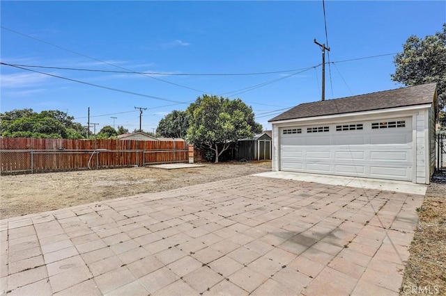 2255 Cota Ave, Long Beach, CA 90810 - view of detached garage