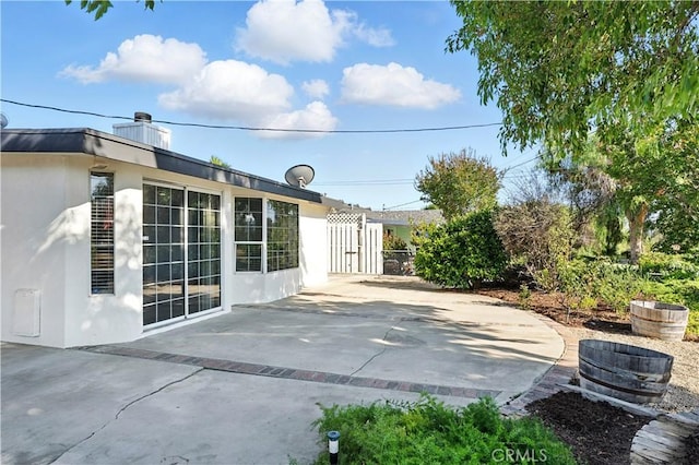 28931 Bradley Rd, Menifee, CA 92586 - view of patio