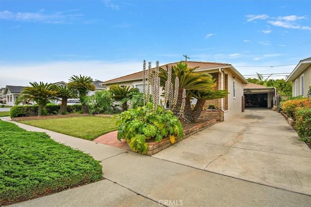 6014 Eckleson St, Lakewood, CA 90713 - view of front of home featuring a front lawn and stucco siding