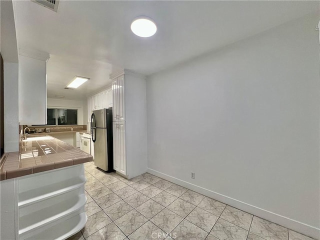 17002 S Catalina Ave, Gardena, CA 90247 - photo 8