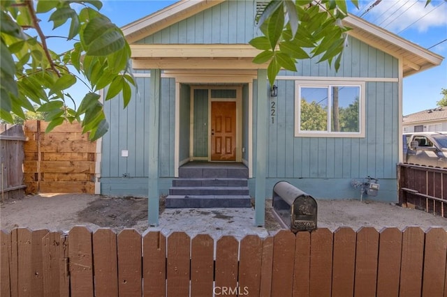 221 N Orchard St, Fresno, CA 93701 - view of front of home