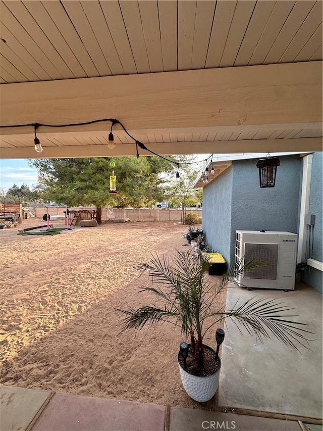 10623 4th Ave, Hesperia, CA 92345 - view of patio