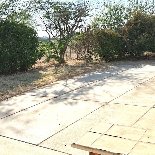 9078 Smith Rd, Phelan, CA 92371 - view of patio / terrace