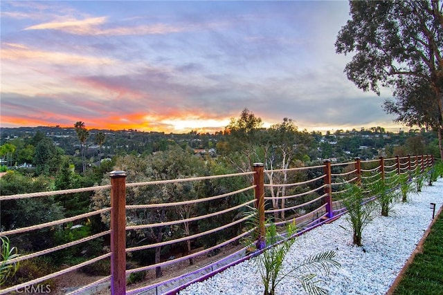 19291 Berclair Ln, Tarzana, CA 91356 - view of yard