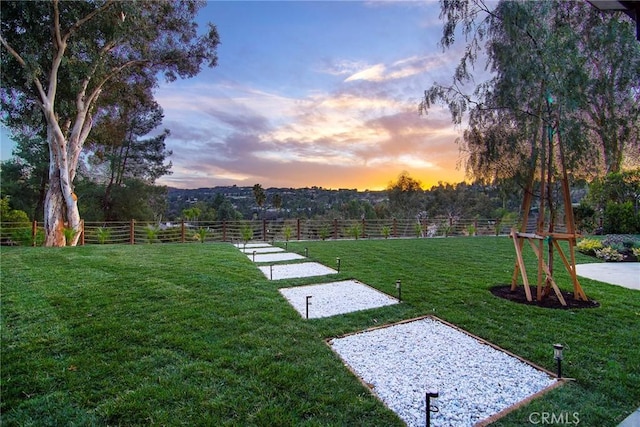 19291 Berclair Ln, Tarzana, CA 91356 - view of yard at dusk