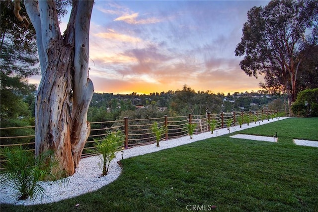 19291 Berclair Ln, Tarzana, CA 91356 - view of yard at dusk