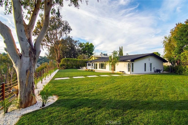 19291 Berclair Ln, Tarzana, CA 91356 - view of yard