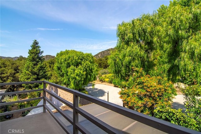 828 Wonder View Dr, Calabasas, CA 91302 - balcony featuring a mountain view