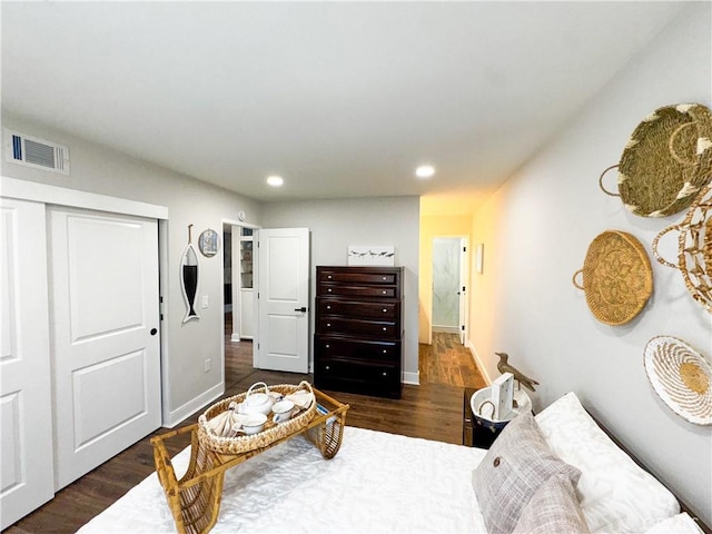 18602 Creek Ln, Huntington Beach, CA 92648 - bedroom with recessed lighting, dark wood finished floors, and a closet