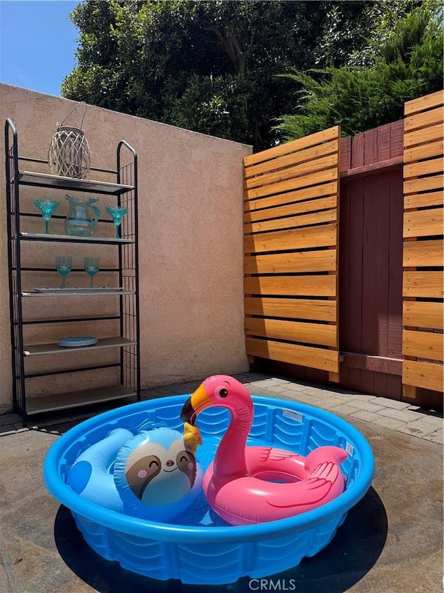 18602 Creek Ln, Huntington Beach, CA 92648 - view of patio / terrace