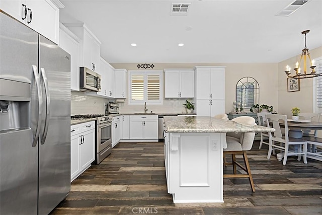 24213 Hazelnut Ave, Murrieta, CA 92562 - photo 4