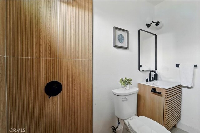 236 N Michigan Ave, Pasadena, CA 91106 - bathroom with toilet and vanity