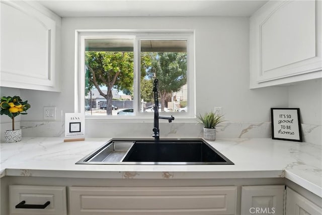 236 N Michigan Ave, Pasadena, CA 91106 - kitchen featuring white cabinetry