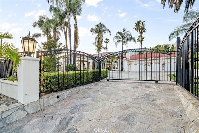 275 E 24th St, Upland, CA 91784 - view of gate