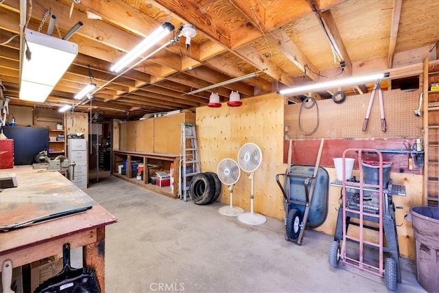 1638 Hales Dr Unit 29, Palms, CA 92277 - basement with a workshop area