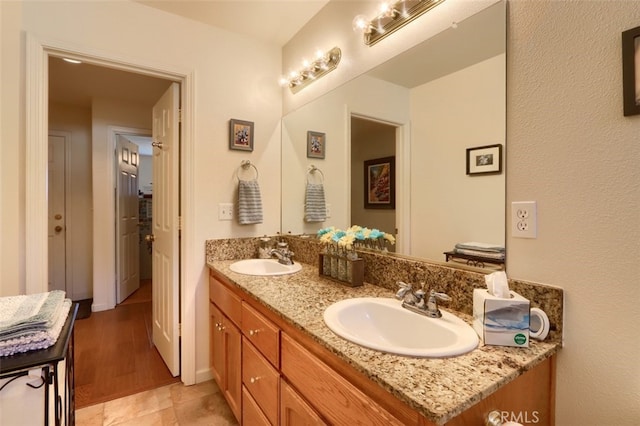 47003 Lookout Mountain Dr, Coarsegold, CA 93614 - full bathroom with double vanity