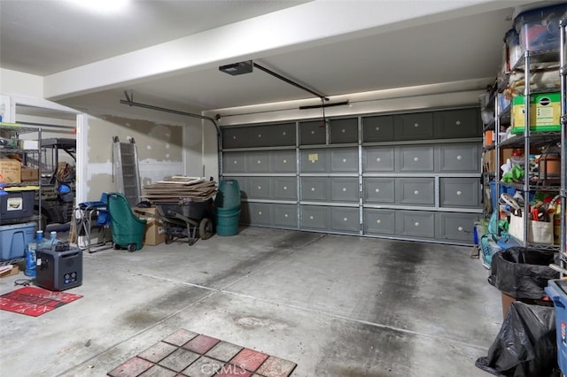 47003 Lookout Mountain Dr, Coarsegold, CA 93614 - garage with a garage door opener
