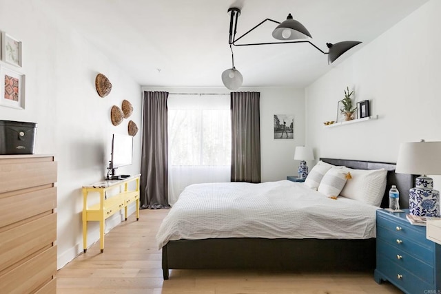 5645 Friars Rd Unit 370, San Diego, CA 92110 - bedroom featuring light wood finished floors