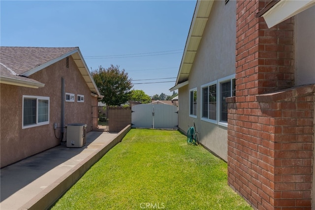 2247 Stratford Way, La Verne, CA 91750 - view of yard with a gate