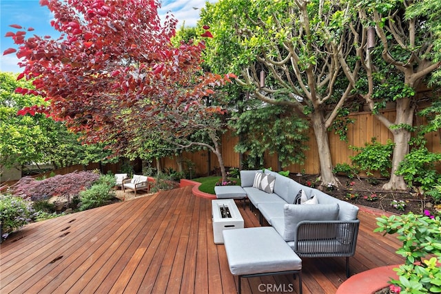 970 Quivera St, Laguna Beach, CA 92651 - wooden terrace with an outdoor hangout area and a fenced backyard