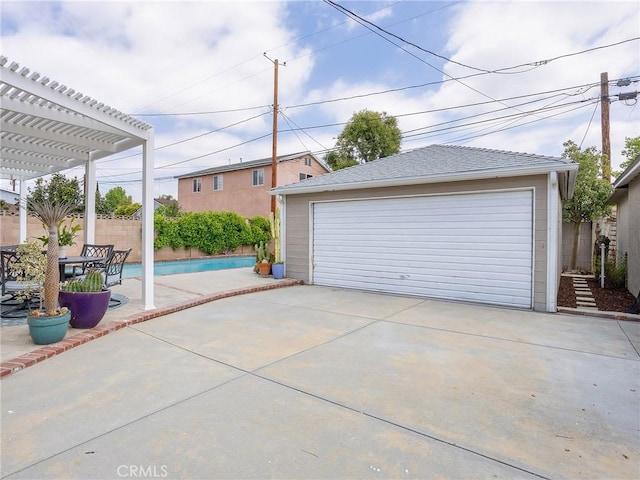 1234 N Pass Ave, Burbank, CA 91505 - view of detached garage