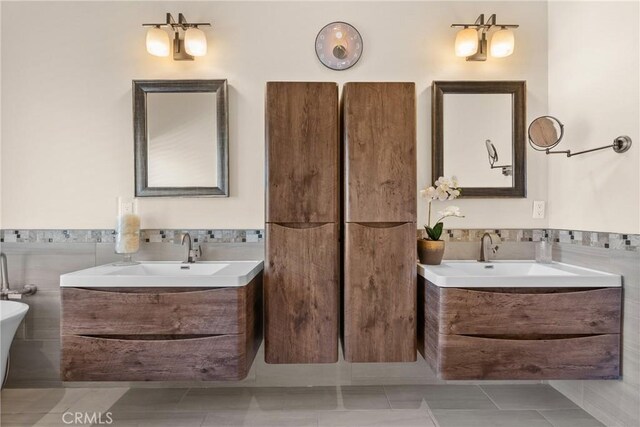 3891 Hunters Grove Ct, Moorpark, CA 93021 - full bath with two vanities and tile patterned floors