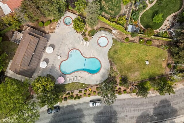 3891 Hunters Grove Ct, Moorpark, CA 93021 - drone / aerial view of a pool area