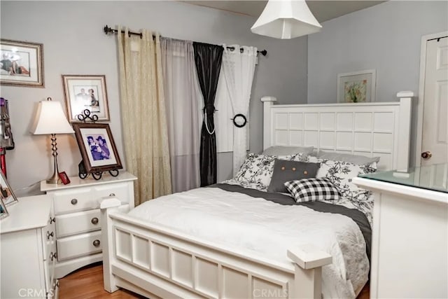 616 E Lomita Ave, Glendale, CA 91205 - bedroom with light wood-type flooring