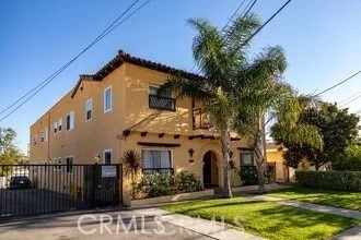 616 E Lomita Ave, Glendale, CA 91205 - view of front of home with stucco siding and a gate