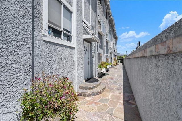 14853 Hartsook St Unit 106, Sherman Oaks, CA 91403 - exterior space featuring stucco siding