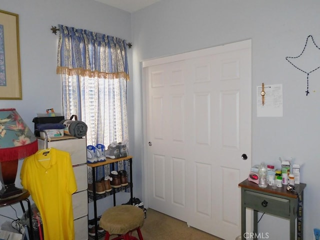 10947 Mesa Linda St, Victorville, CA 92392 - foyer with carpet