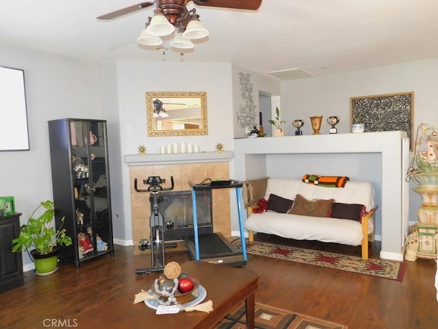 10947 Mesa Linda St, Victorville, CA 92392 - living area with ceiling fan and wood finished floors