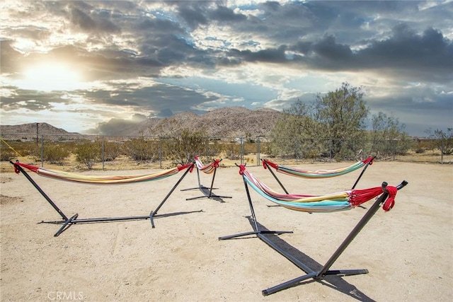 4574 Avenida Del Sol, Joshua Tree, CA 92252 - surrounding community featuring a mountain view