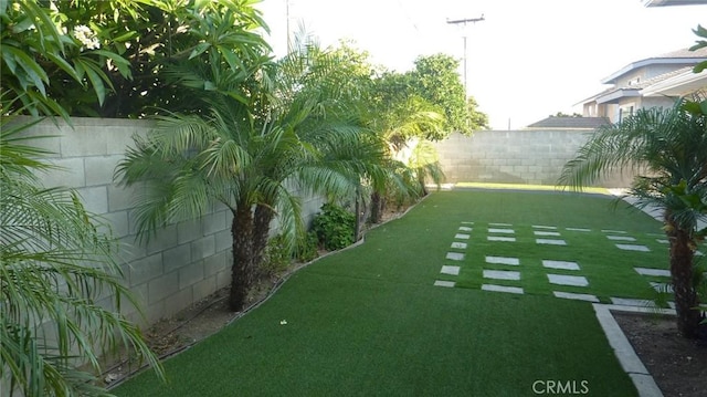 708 N Montebello Blvd, Montebello, CA 90640 - view of fenced backyard