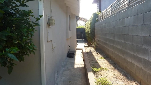 708 N Montebello Blvd, Montebello, CA 90640 - view of side of home with stucco siding