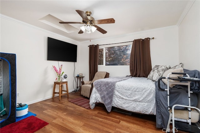 3367 M St, Merced, CA 95348 - bedroom with wood finished floors, ornamental molding, and ceiling fan