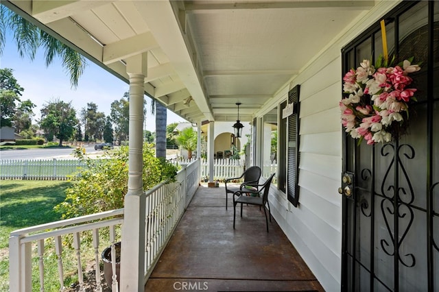 3367 M St, Merced, CA 95348 - view of porch