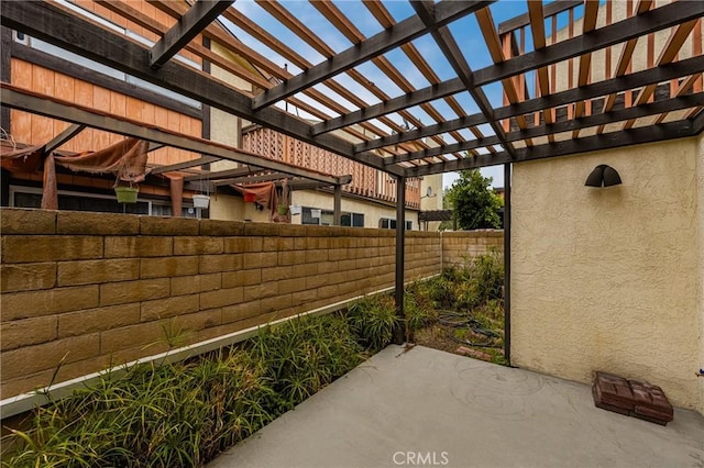 14000 Cerise Ave, Hawthorne, CA 90250 - view of patio / terrace