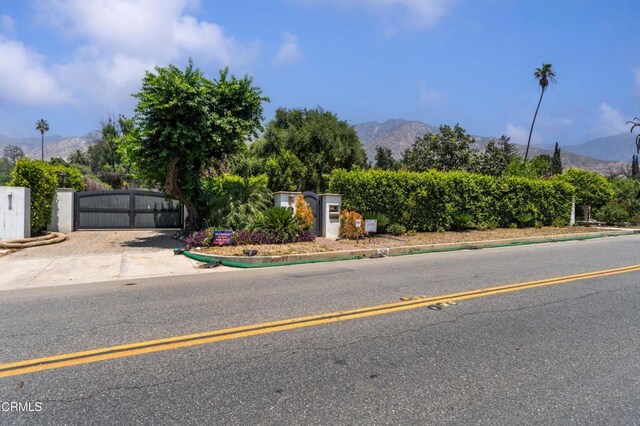 1225 E Altadena Dr, Altadena, CA 91001 - photo 1