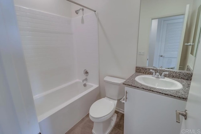 5305 Seacliff Pl Unit 5, San Diego, CA 92154 - bathroom with vanity and washtub / shower combination