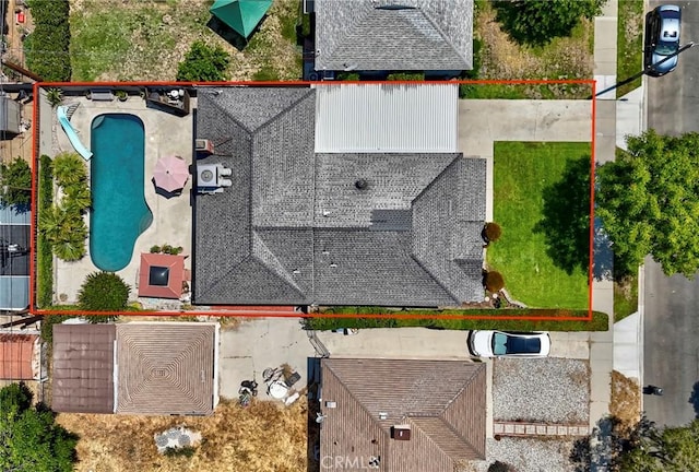 2120 N Rose St, Burbank, CA 91505 - view of property location with a pool and property parcel outlined