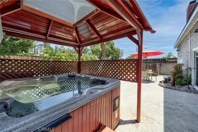 2120 N Rose St, Burbank, CA 91505 - view of patio / terrace featuring a hot tub