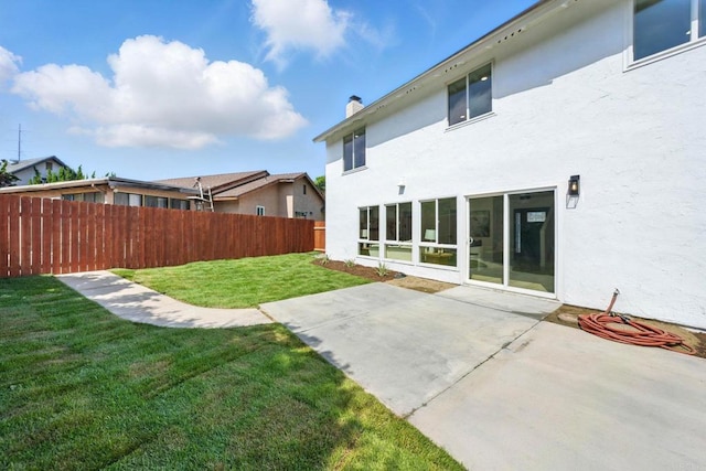 305 Spruce St, Chula Vista, CA 91911 - view of yard featuring a patio area