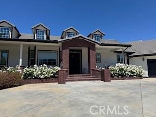 16261 Pineview Rd, Canyon Country, CA 91387 - view of front of home with entry steps
