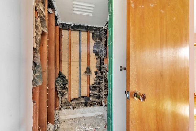4760 73rd St, La Mesa, CA 91942 - view of bathroom